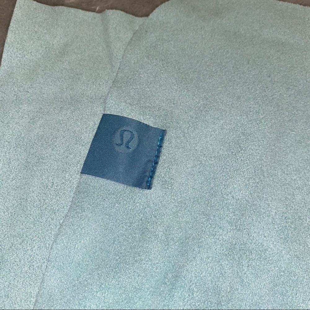 lululemon The (small) towel